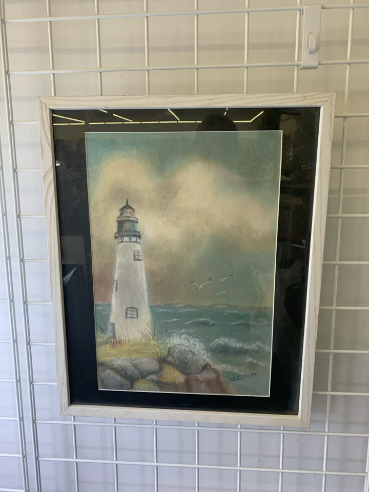 LIGHT HOUSE DRAWING IN WHITE FRAME WALL ART.