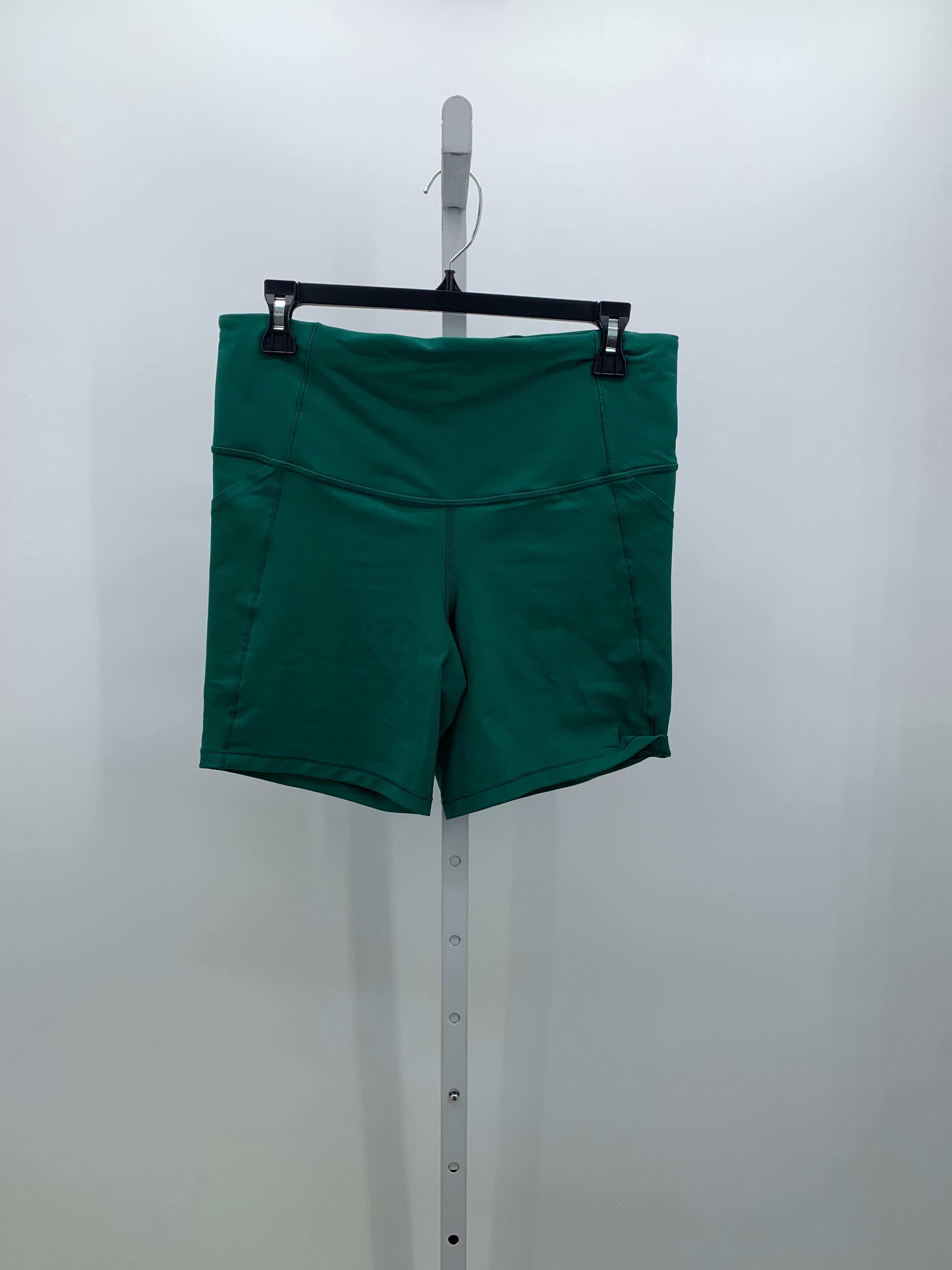 All In Motion Size Large Misses Shorts