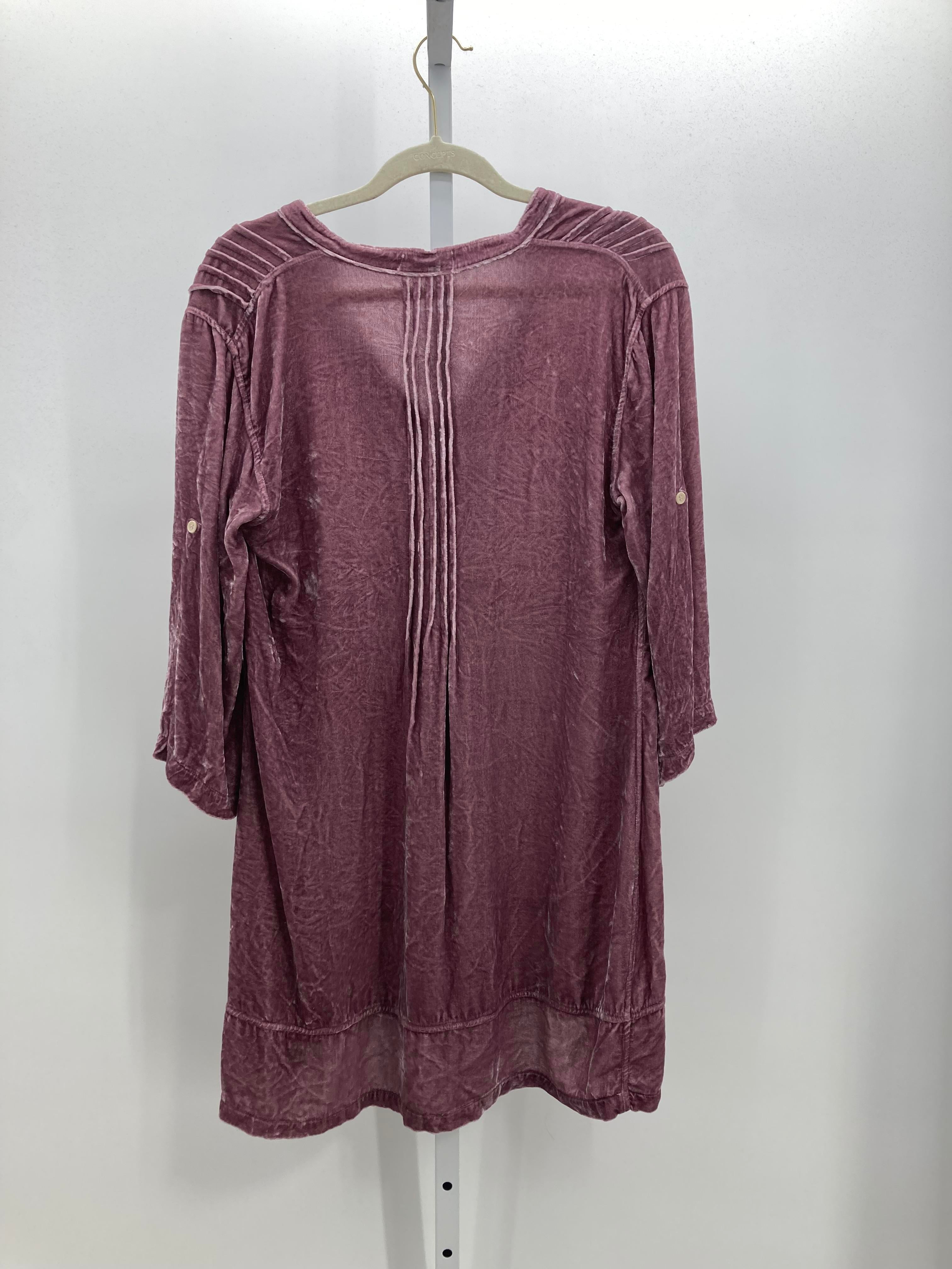 Size Small Misses 3/4 Sleeve Dress