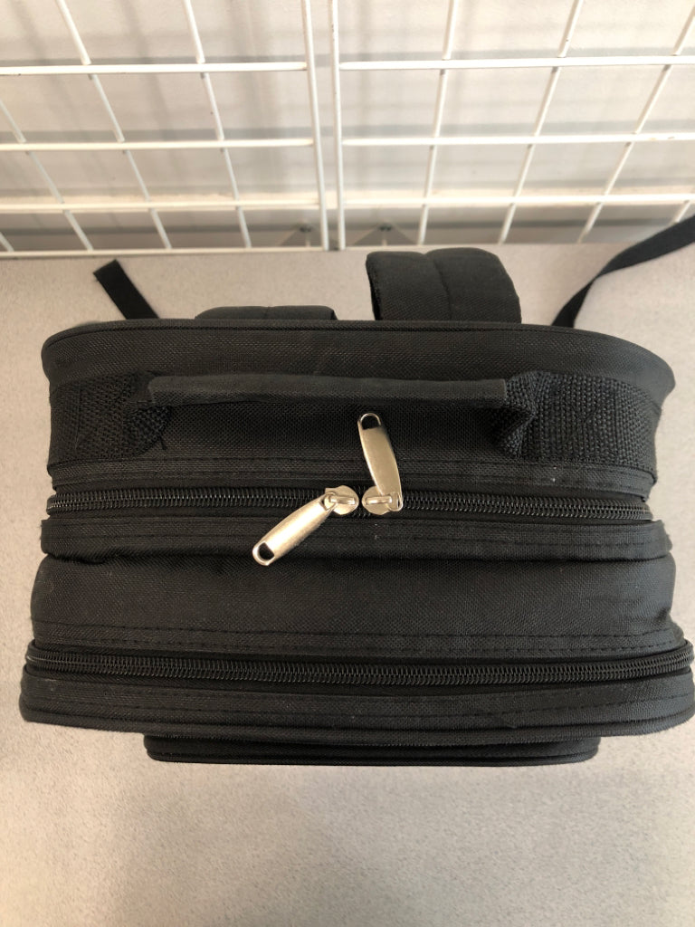 BLACK BACKPACK W/PICNIC UTENSILS, PLATES, CUPS.