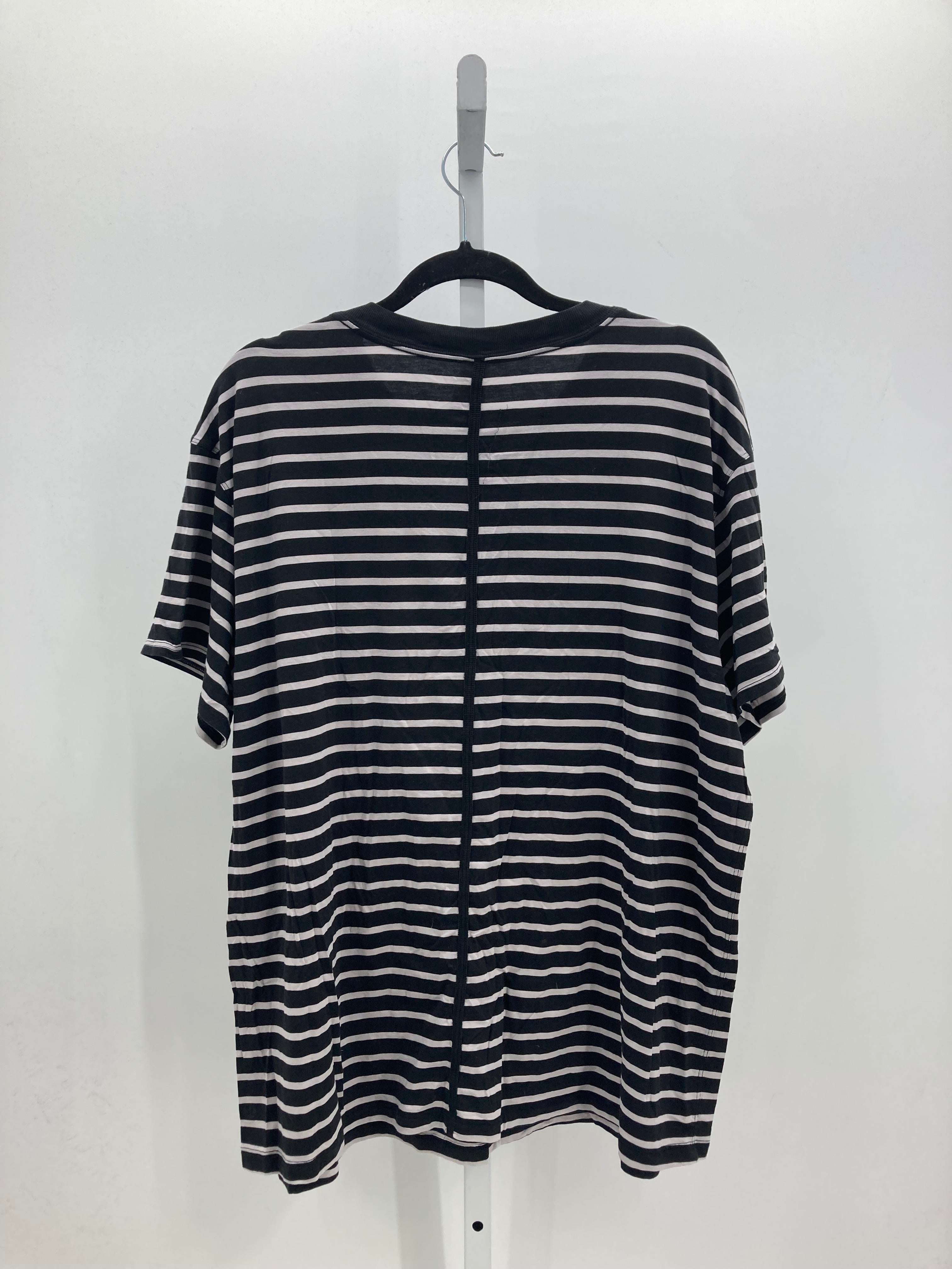 Lularoe Size 14 Misses Short Sleeve Shirt
