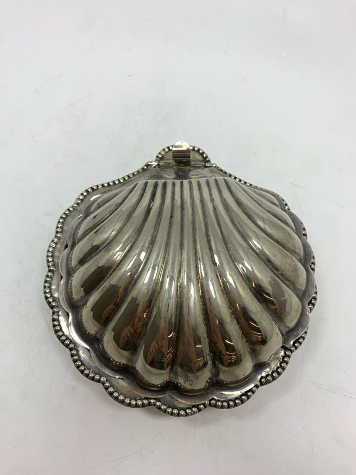 SM SEA SHELL DIP DISH.