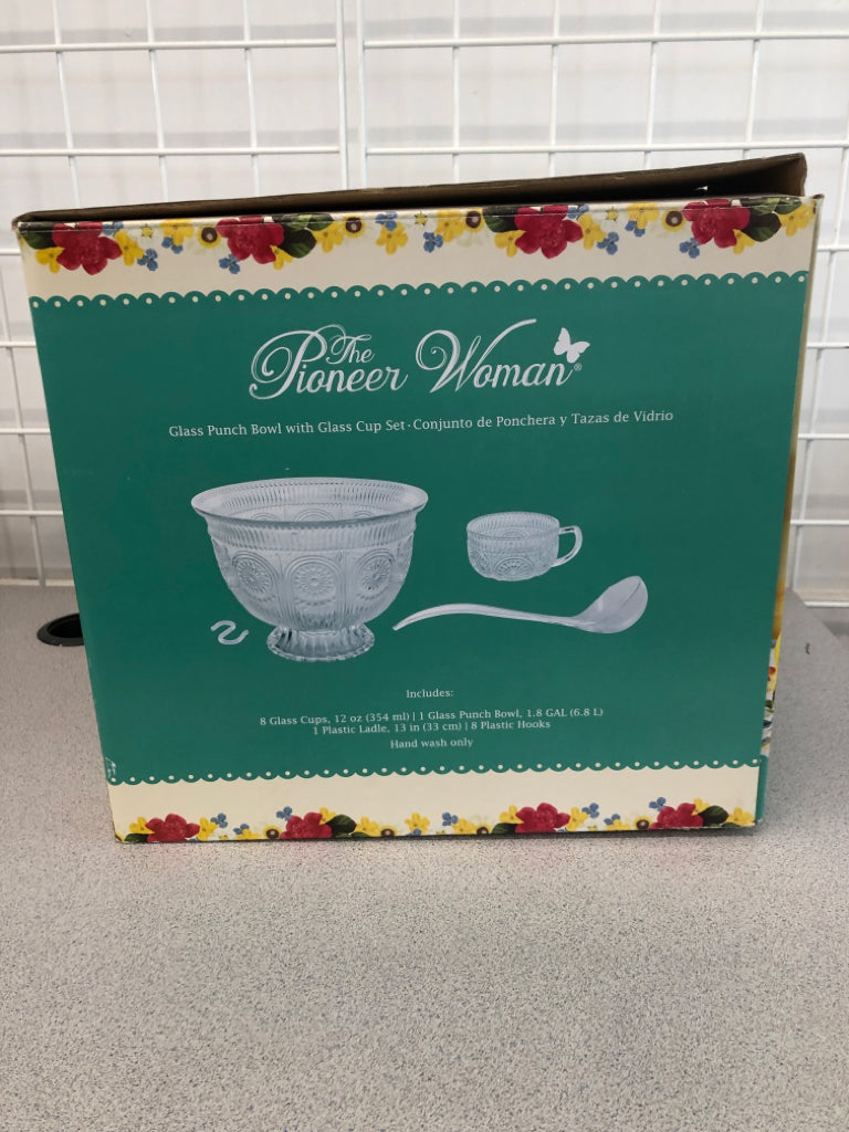 NIB PIONEER WOMAN PUNCH BOWL SET.