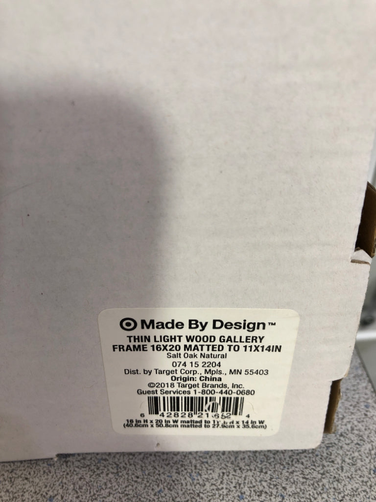 NWT FRAMED BLACK & WHITE PRINT.