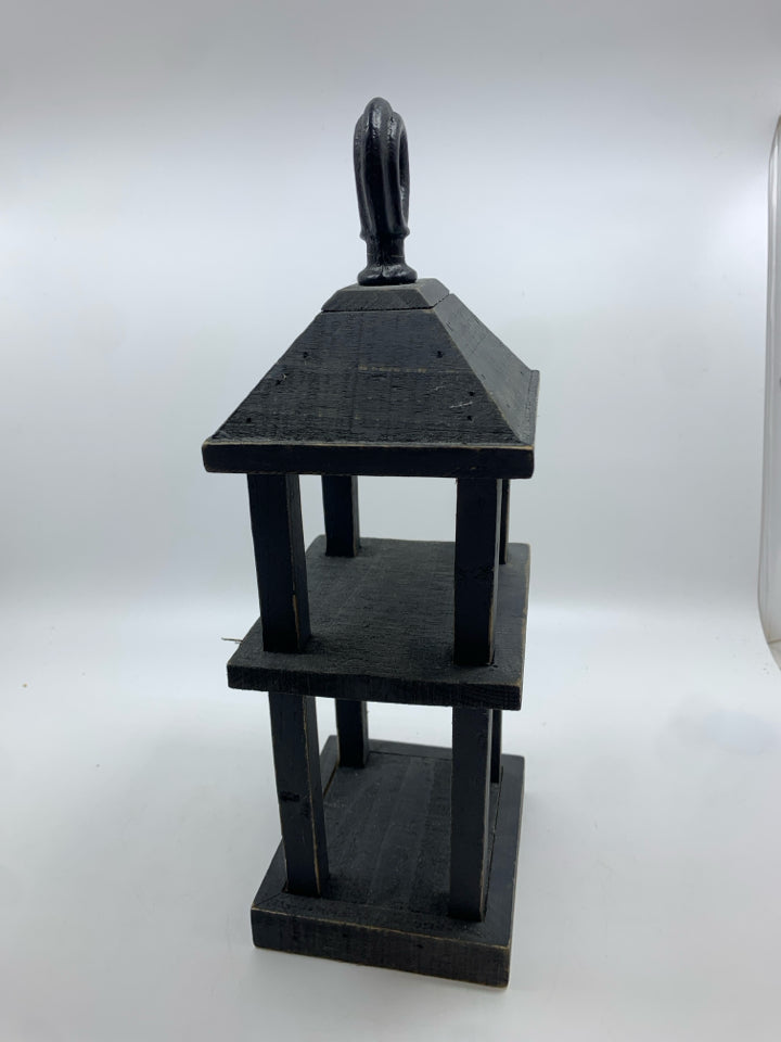 2 TIER WOOD LANTERN SHELF.