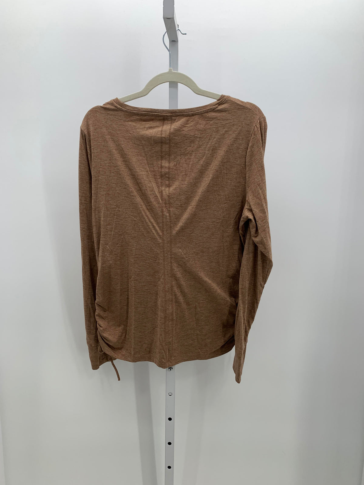 Avia Size L/XL Misses Long Sleeve Shirt