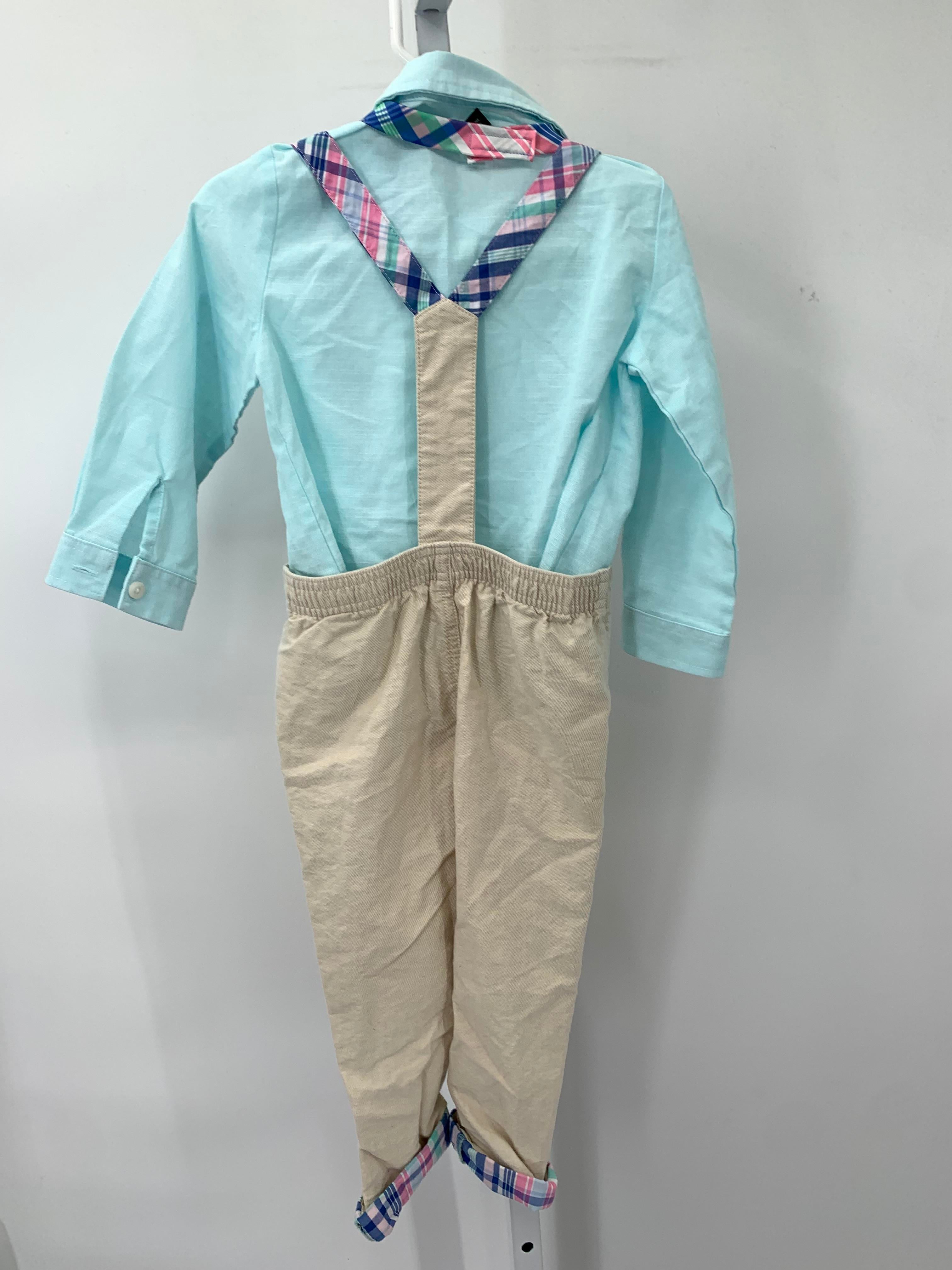 BTN DOWN SHIRT PANTS WITH SUSPENDERS AND BOW TIE