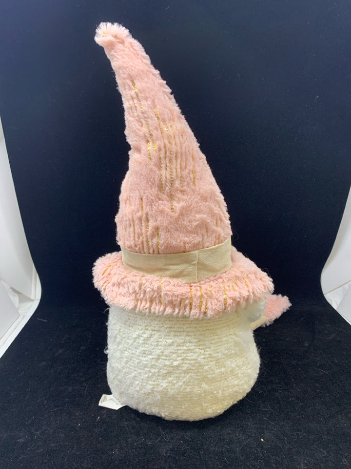 GNOME HOLDING PUMPKIN SHELF DECOR.