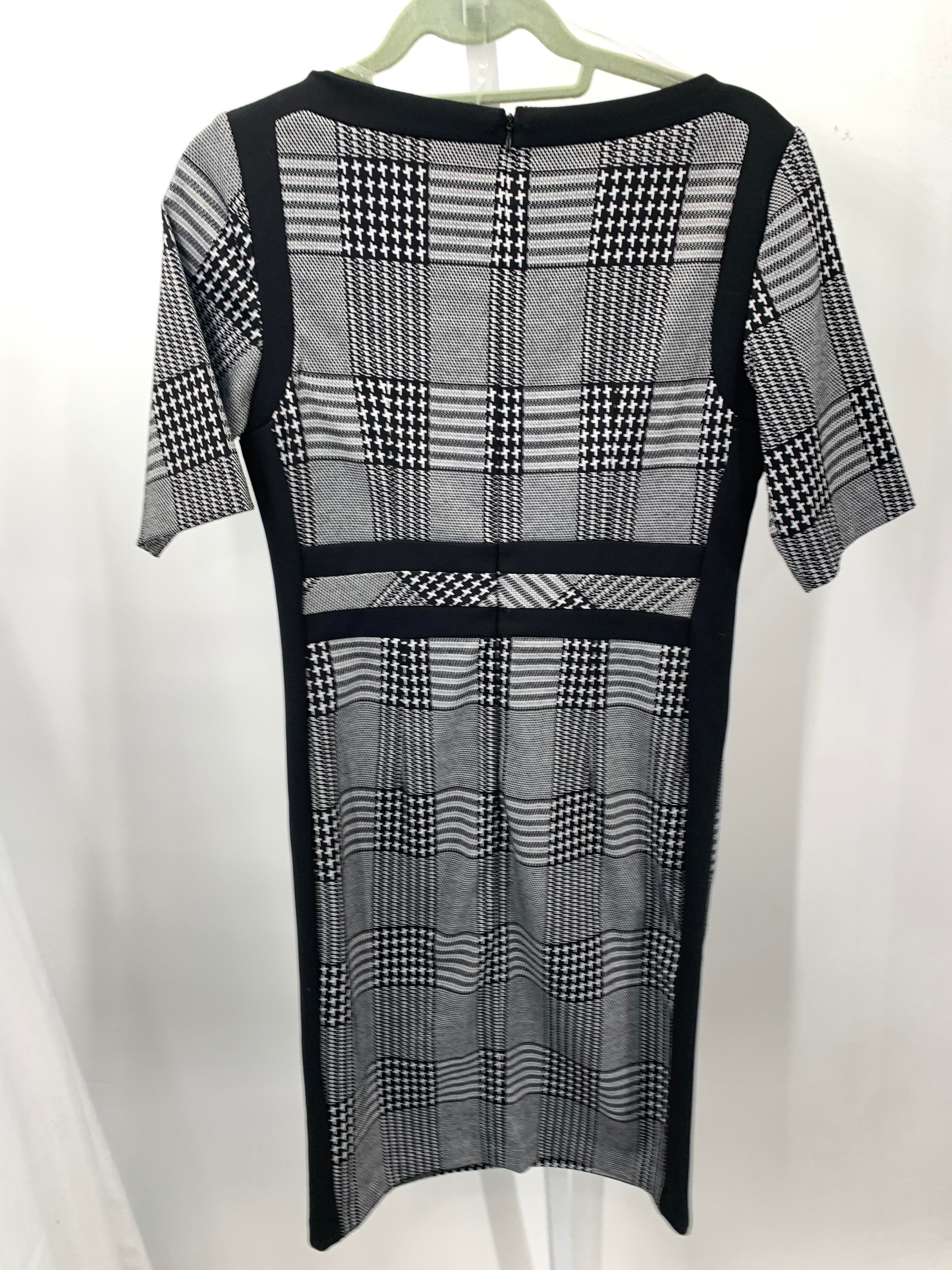 Size 6 Misses Short Sleeve Dress