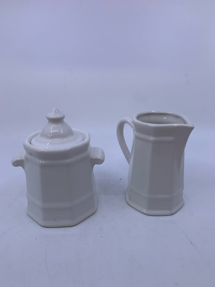 WHITE CREAMER/SUG SET.