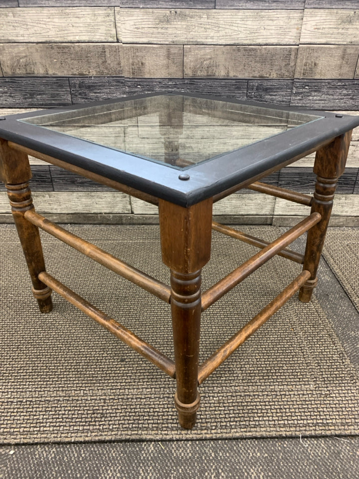 WOOD, GLASS TOP SIDE TABLE.
