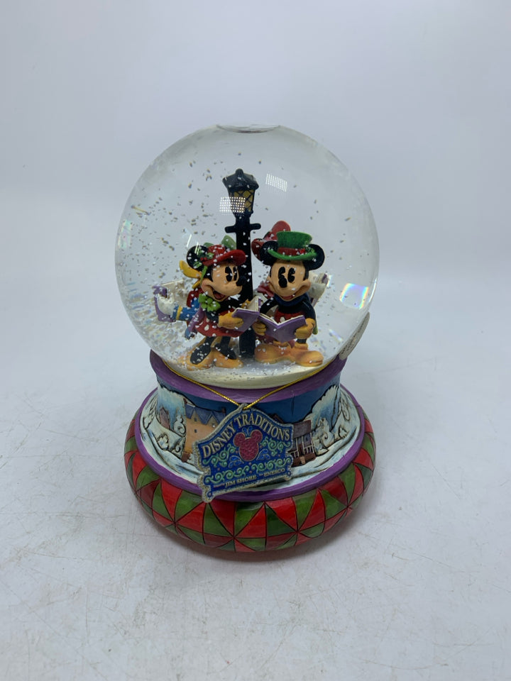 IIN BOX JIM SHORE DISNEY "CARLING FOR THE HOLIDAYS" MICKEY & MINNIE.