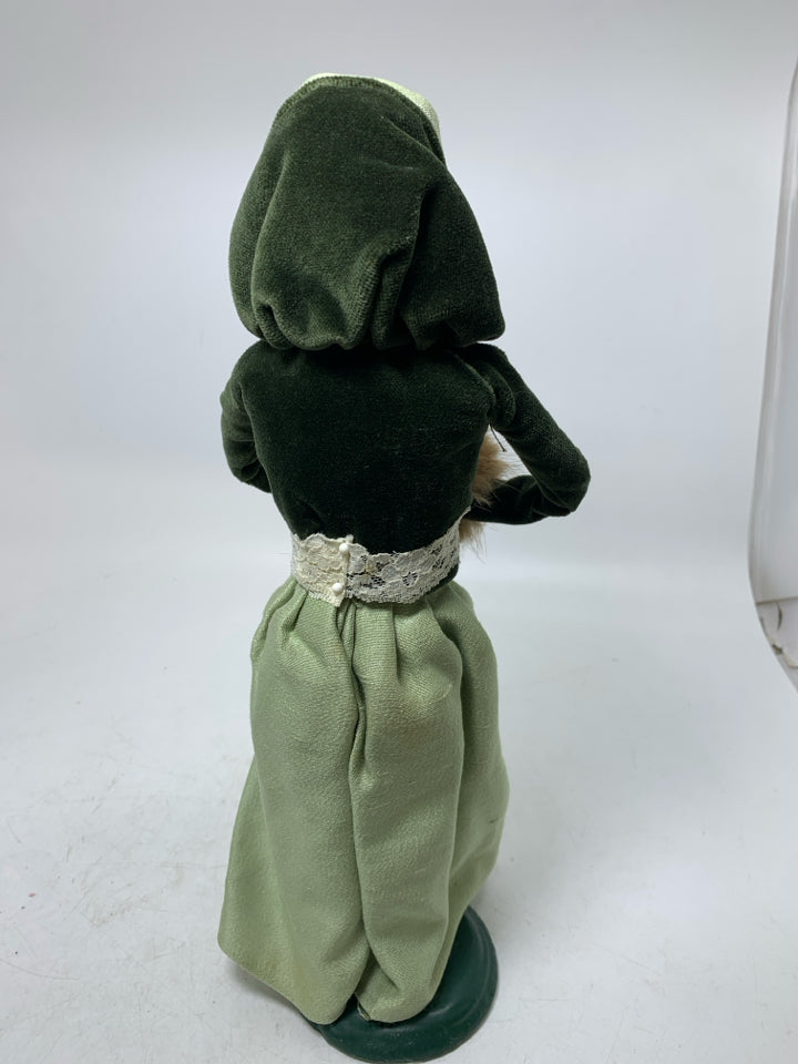 BYER'S CHOICE CAROLER W/ DARK GREEN COAT/HOOD FUR MUFF 1985.