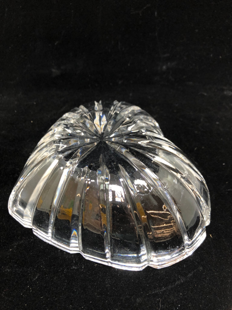 CLEAR GLASS HEART BOWL.
