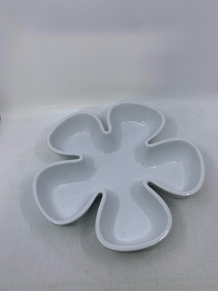 WHITE FLOWER SHAPED SERVING BOWL.
