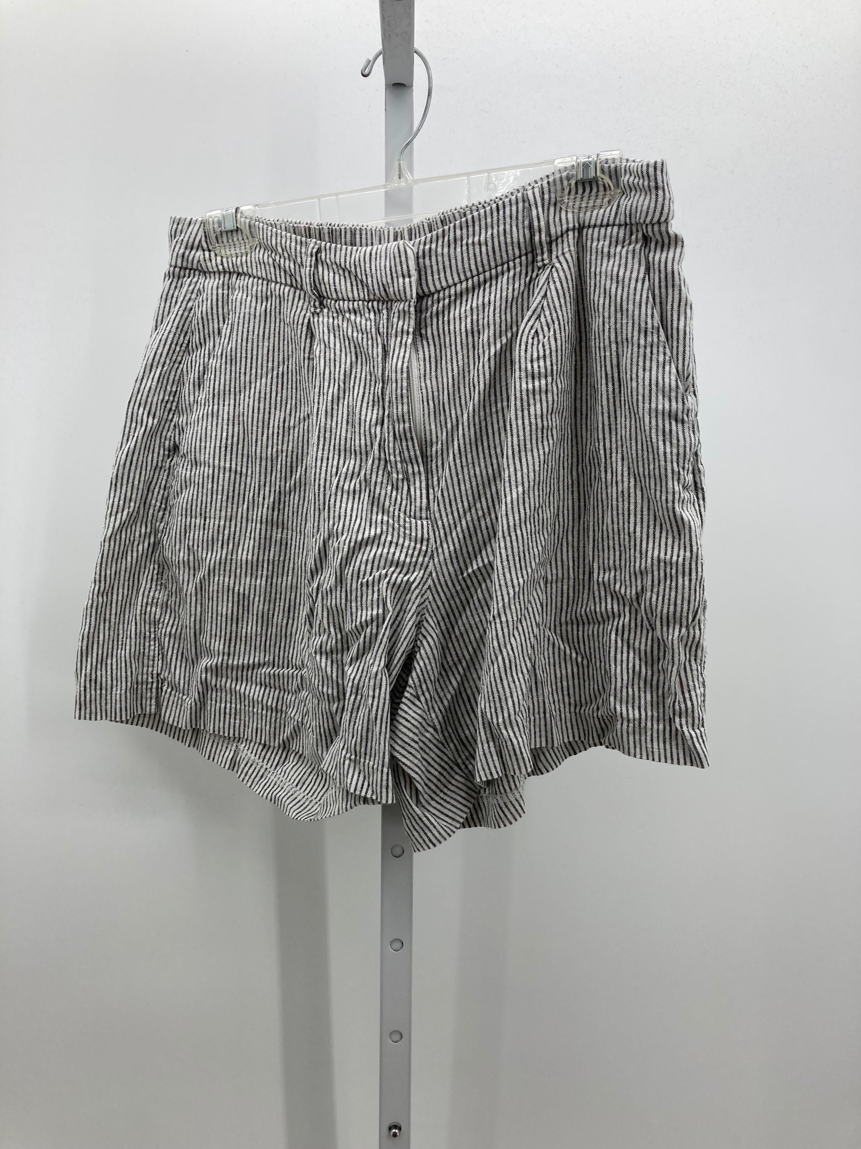Old Navy Size Large Misses Shorts