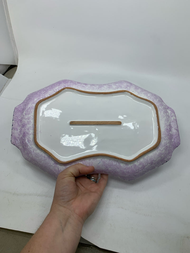 SPONGE DETAILED TRAY W/ FLOWERS TERRA COTTA.