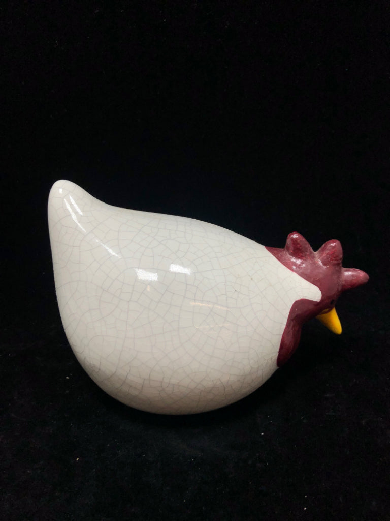 CERAMIC WHITE CHICKEN.