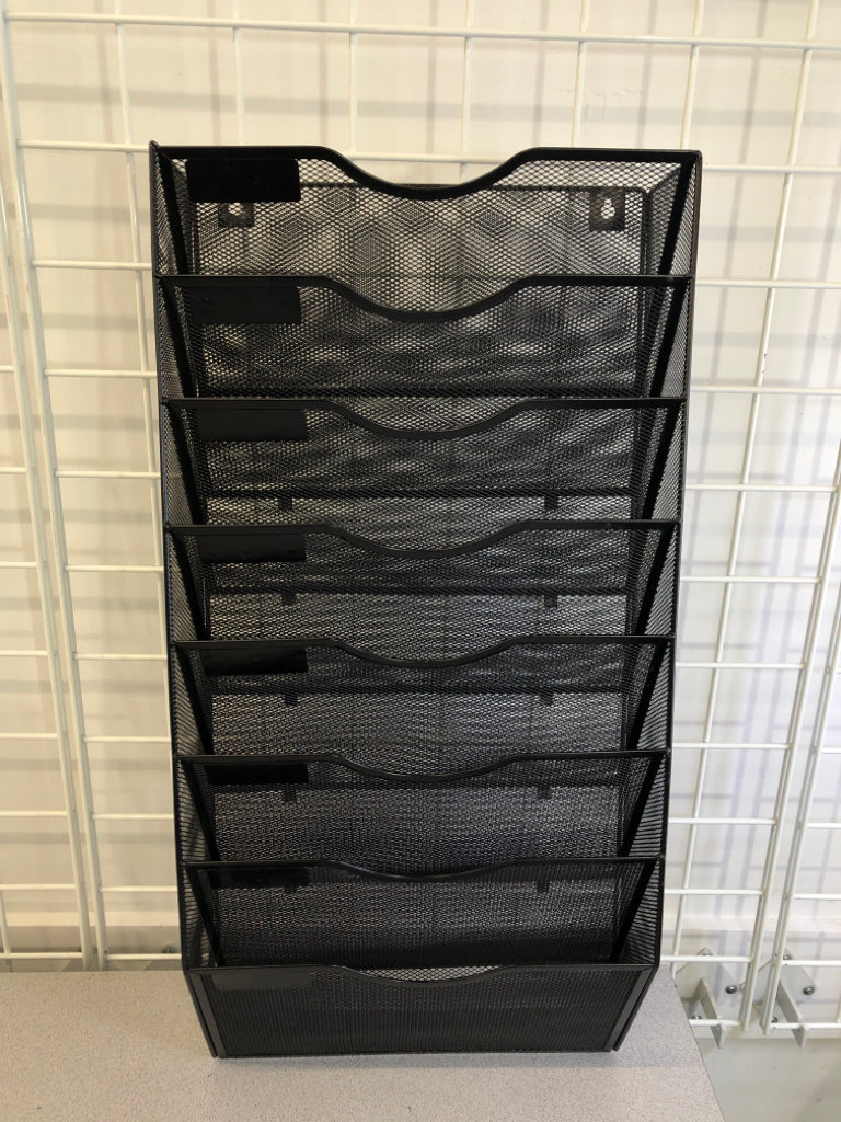 8 SLOT BLACK METAL MESH MAIL FILE.