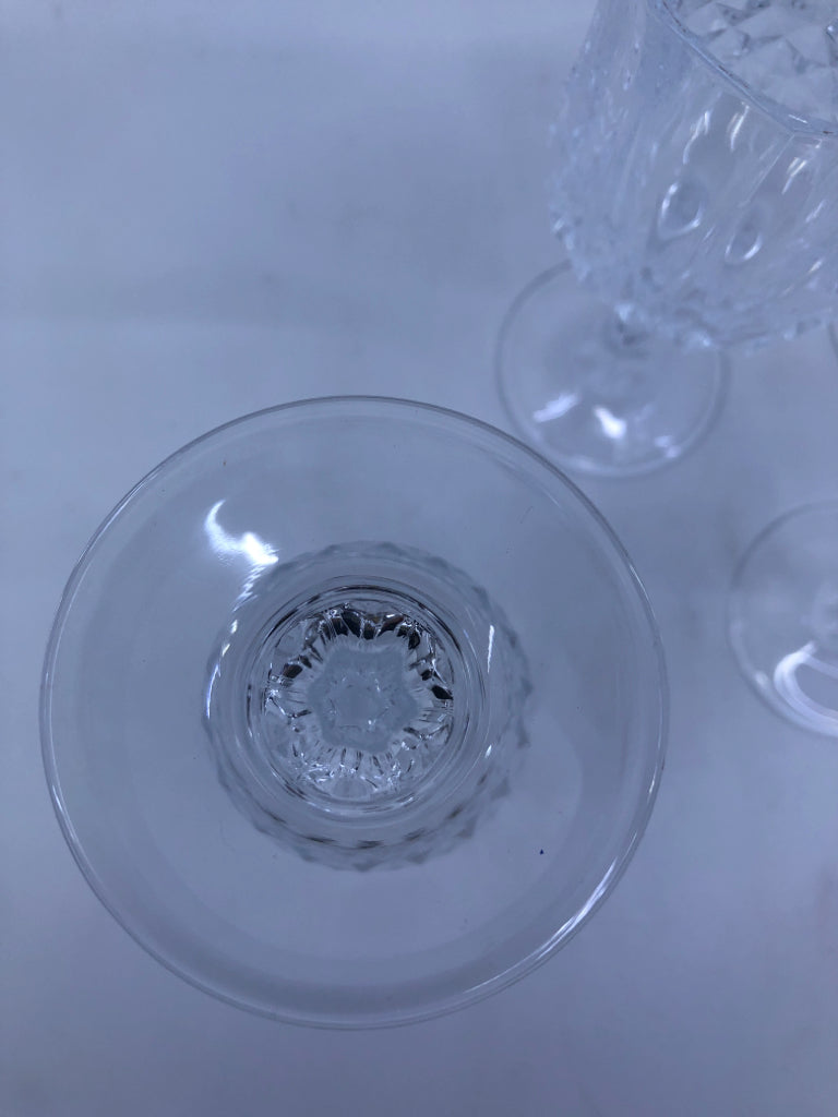 4 CUT GLASS BOTTOM SHORT WINE GLASSES.