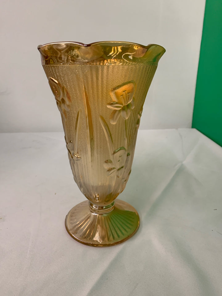 VTG IRIDESCENT EMBOSSED VASE.