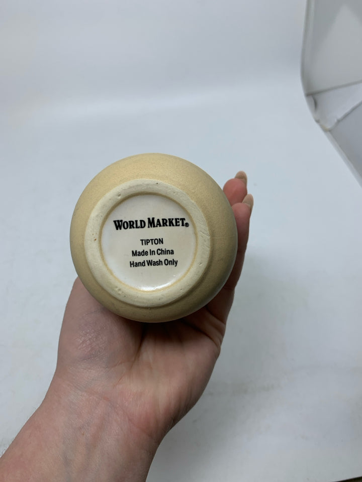 SPECKLED CREAM OIL DISPENSER.