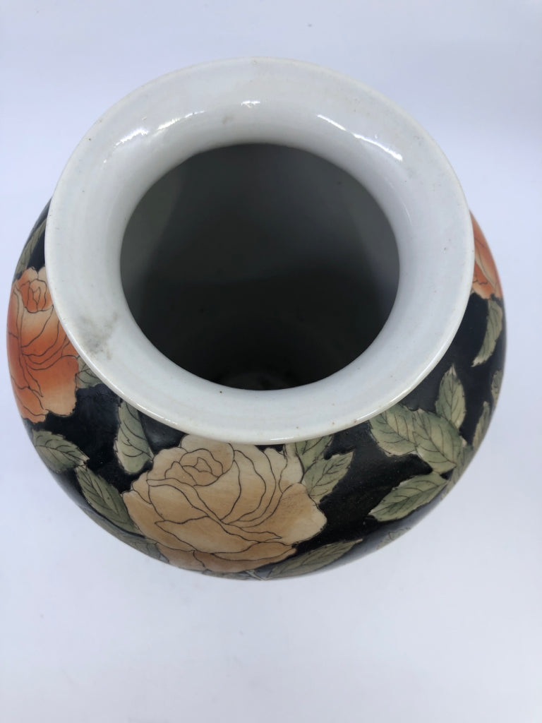 BLACK CERAMIC VASE W/ORANGE FLOWERS.