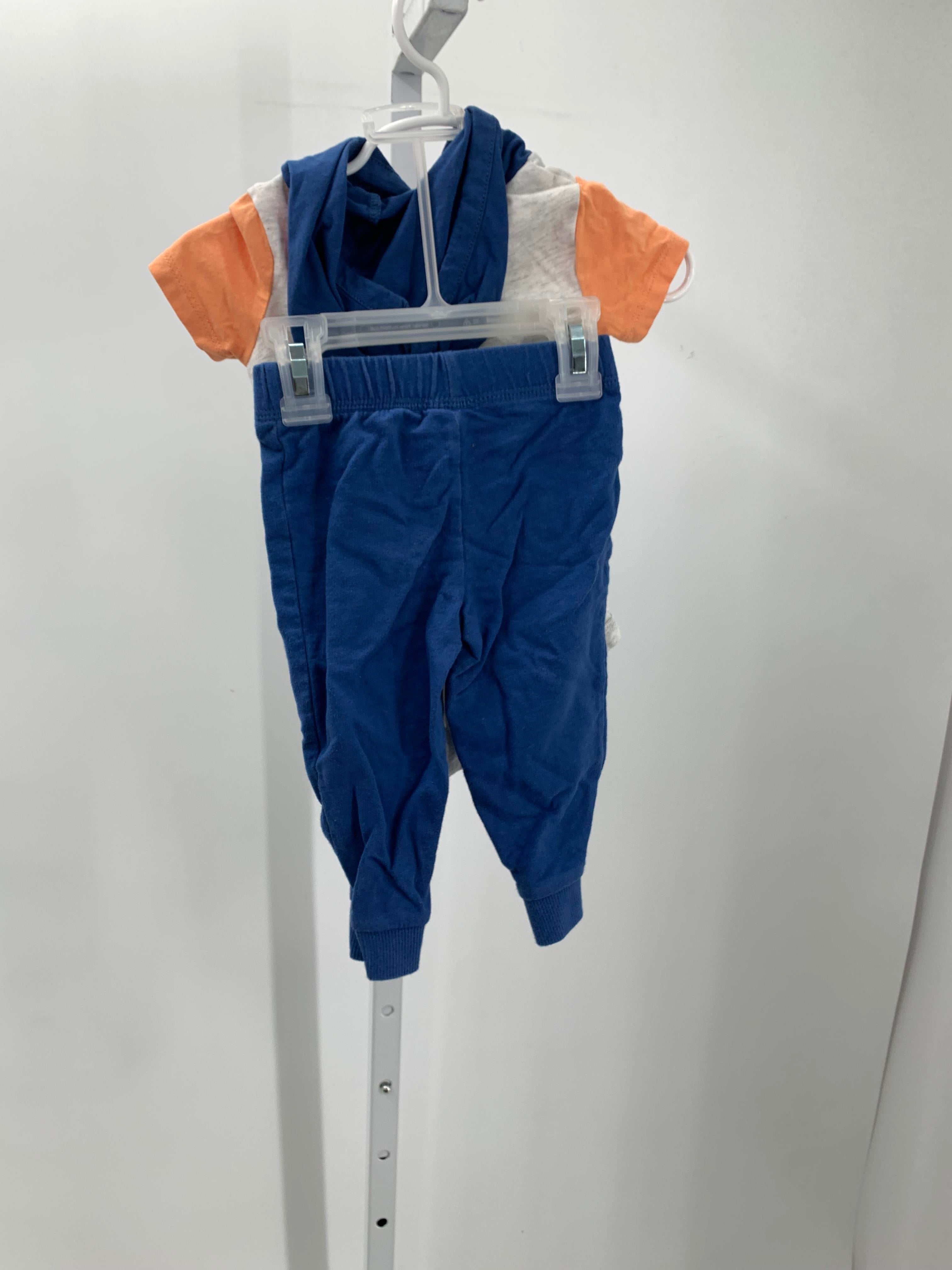 HOODED TEE AND PANTS