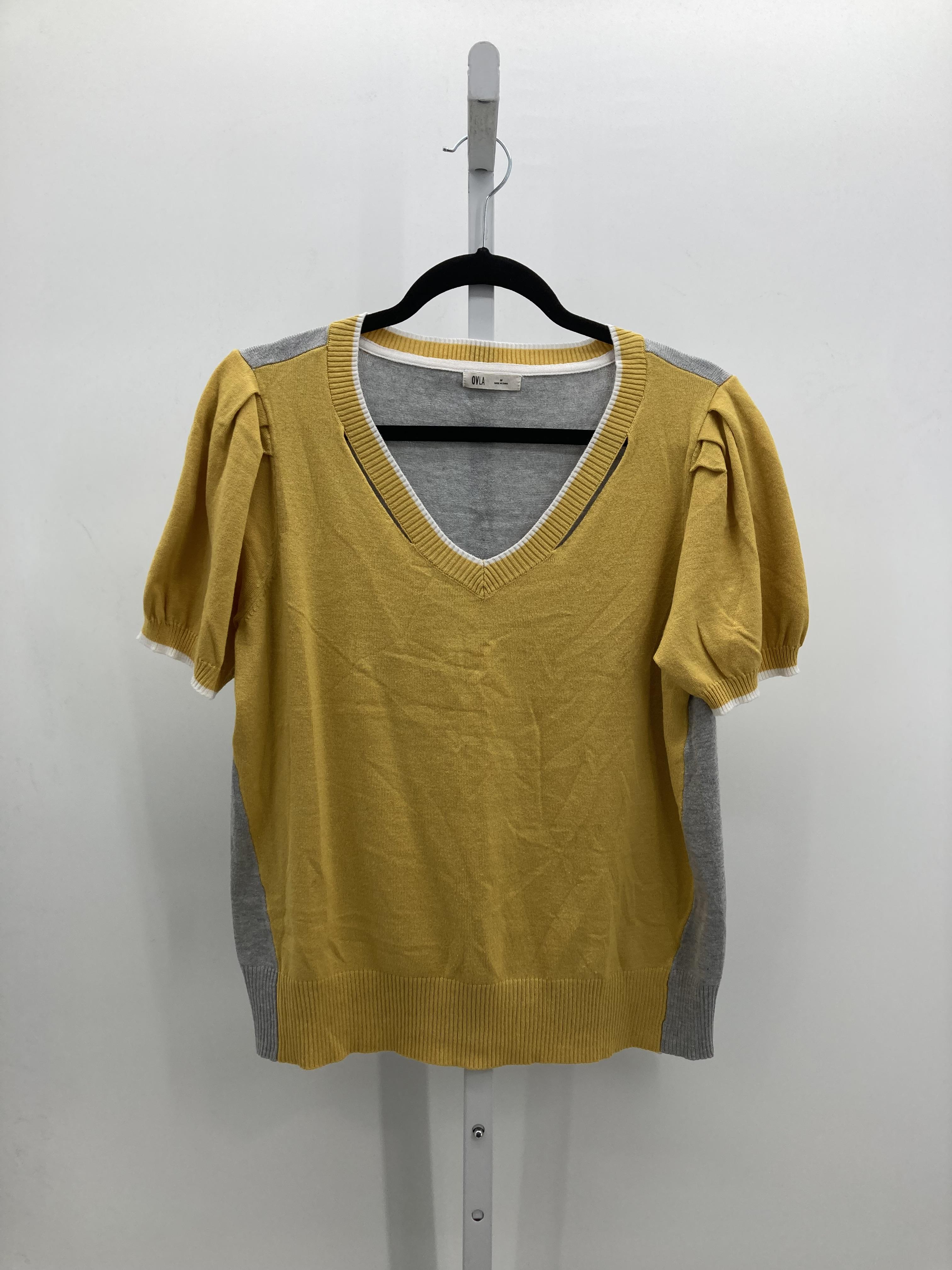 Size Medium Misses Short Slv Sweater