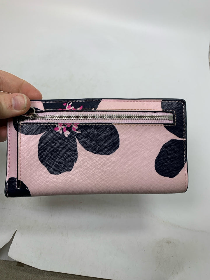 Kate Spade Cameron Grand Flora Wallet *Minor Wear/Marks