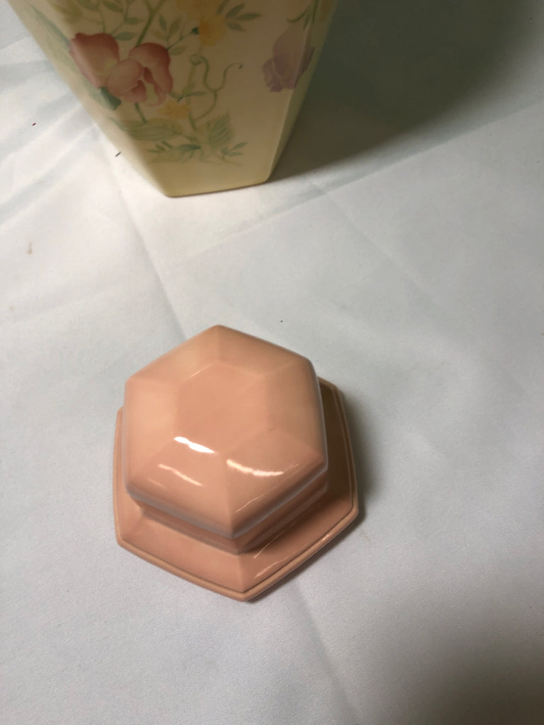 HANDMADE PALE YELLOW/PINK FLORAL GINGER JAR.