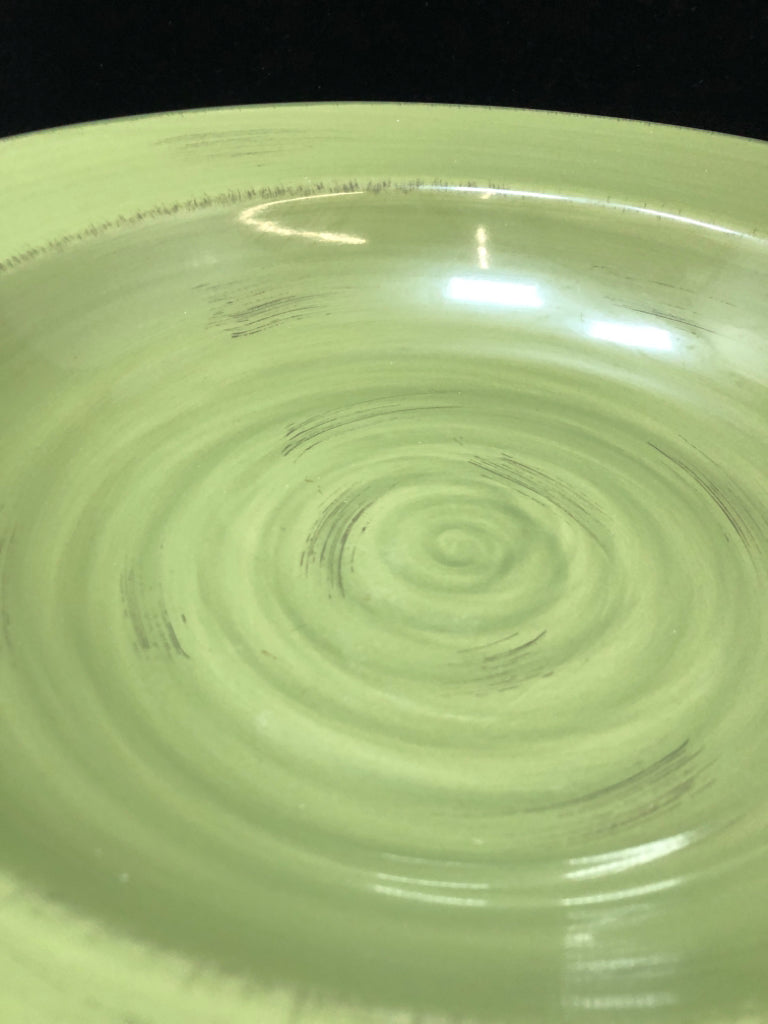 HAND-PAINTED GREEN GIBSON SERVING BOWL.