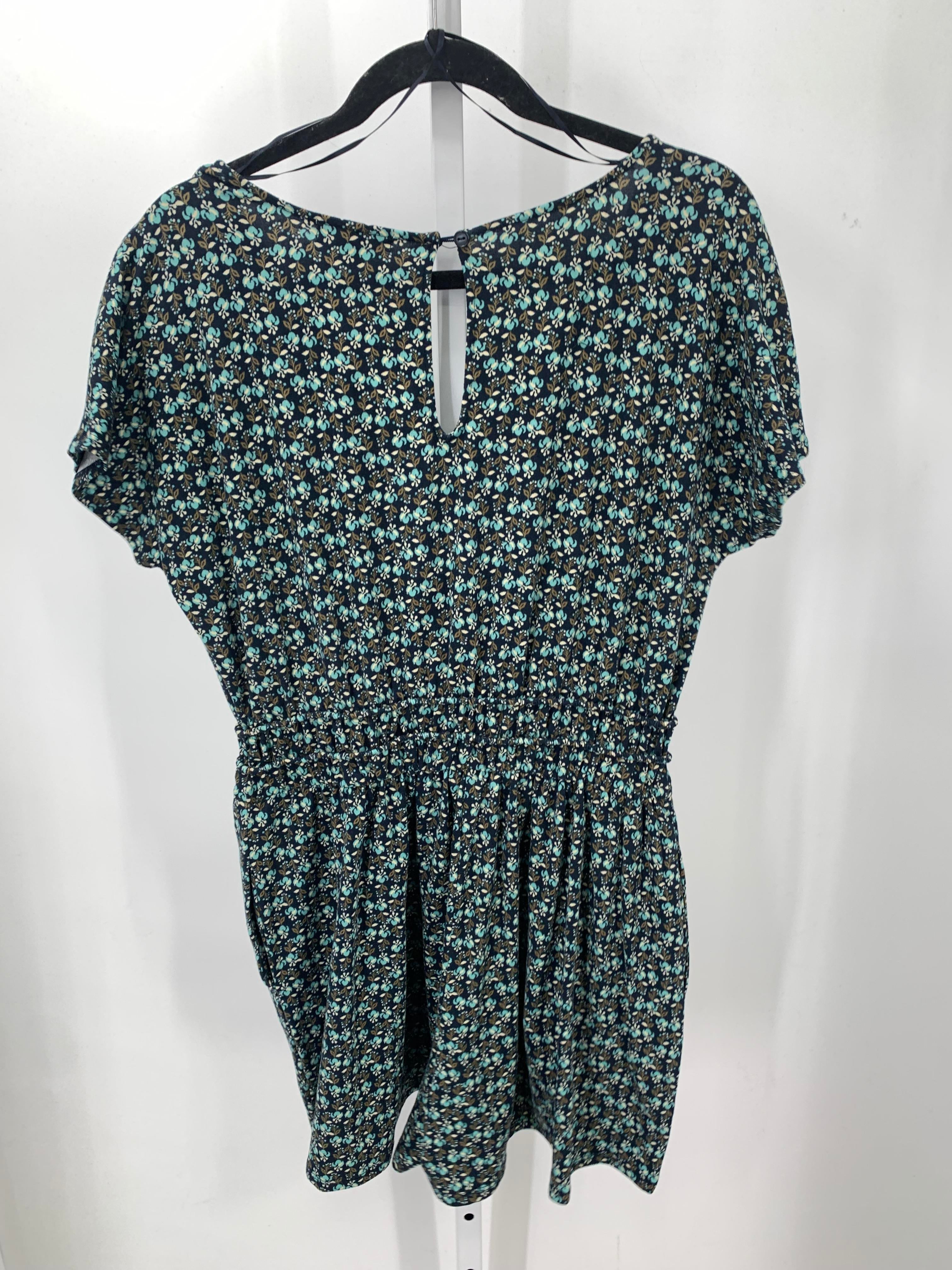 Size Large Misses Short Sleeve Dress