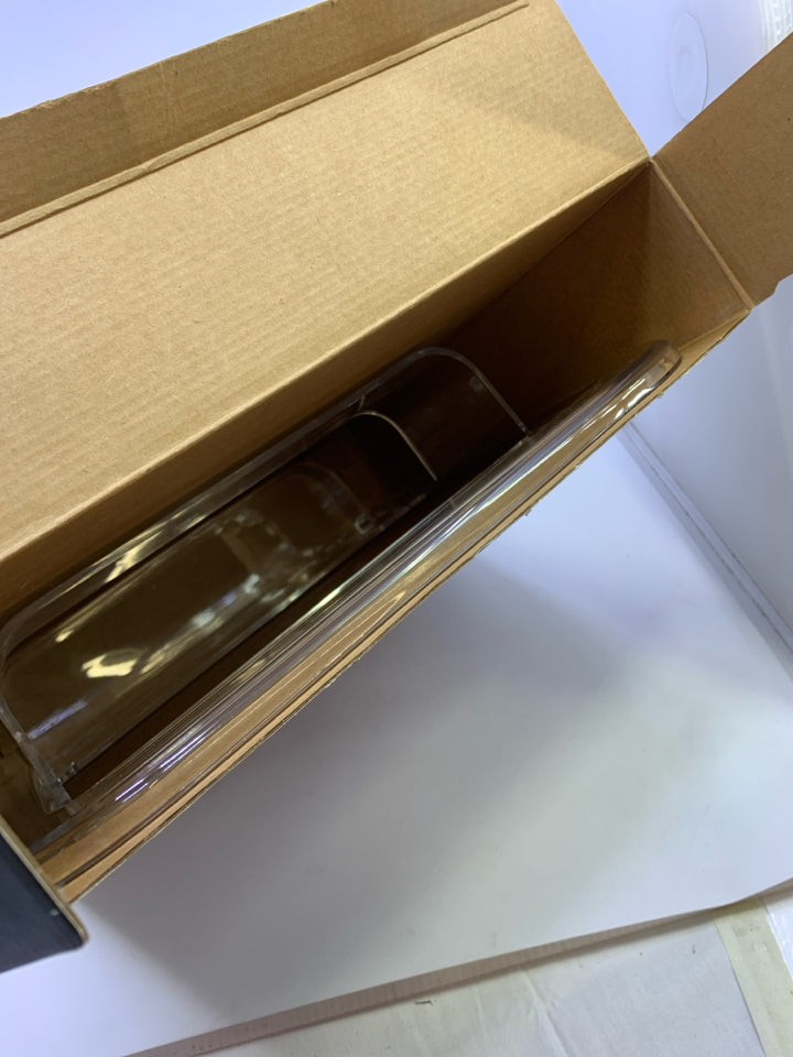NIB WALL MOUNT MAGAZINE HOLDER