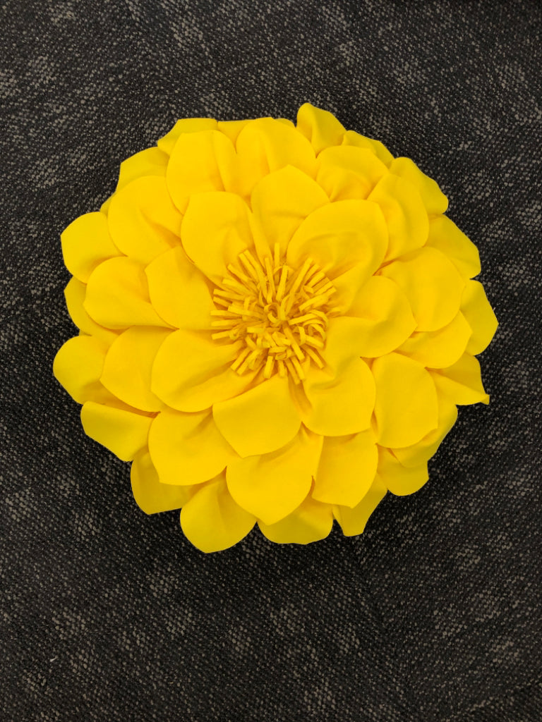 YELLOW FLOWER PILLOW.