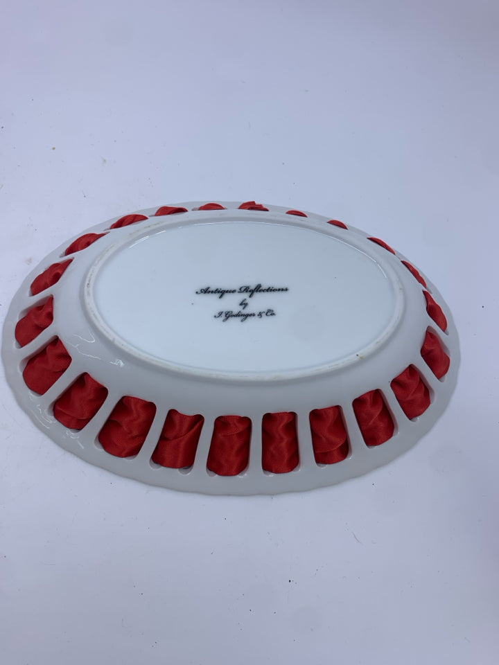 2 RED RIBBON OVAL NESTING BOWLS.