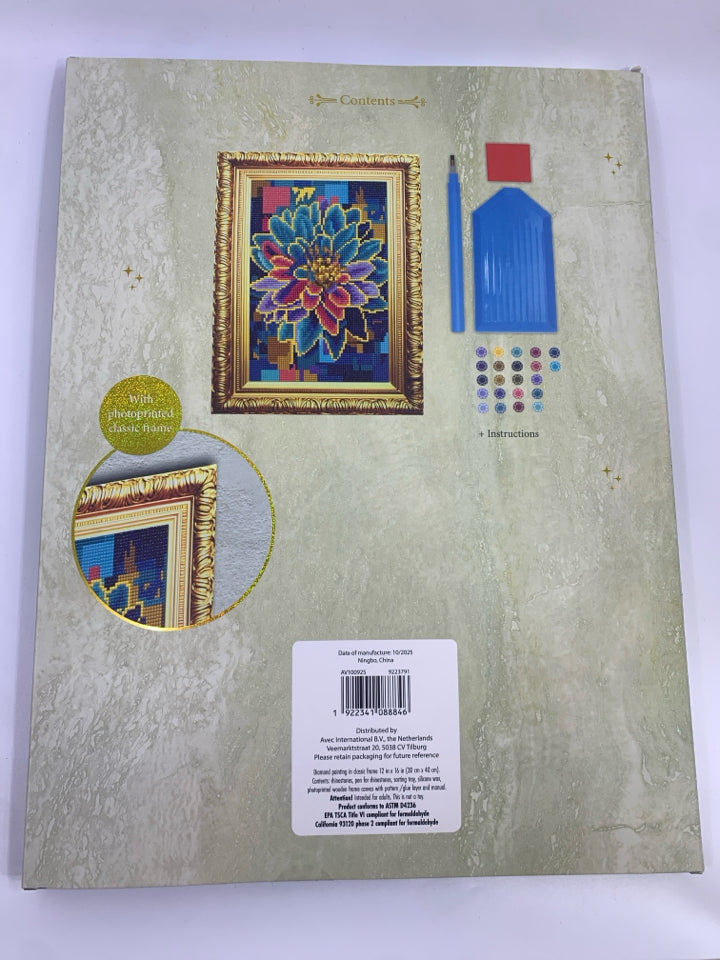 NIP DIAMOND PAINTING MAKE YOUR OWN AVEC.