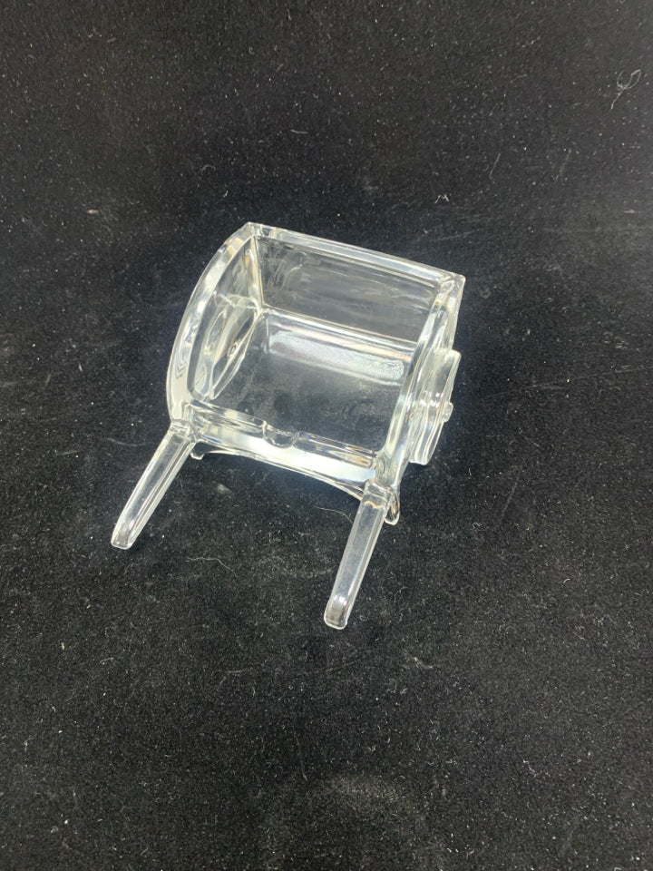 VTG GLASS WHEELBARROW ASHTRAY.