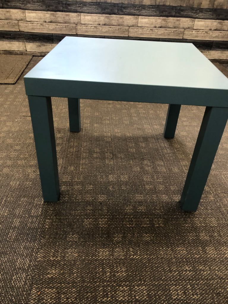 SHORT BLUE PAINTED SIDE TABLE.