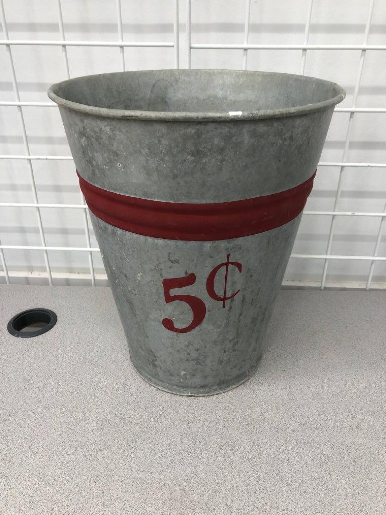 METAL BUCKET 5 CENT.