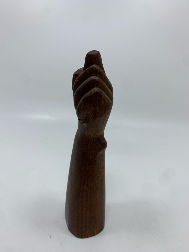 WOOD CARVED HAND SCULPTURE.