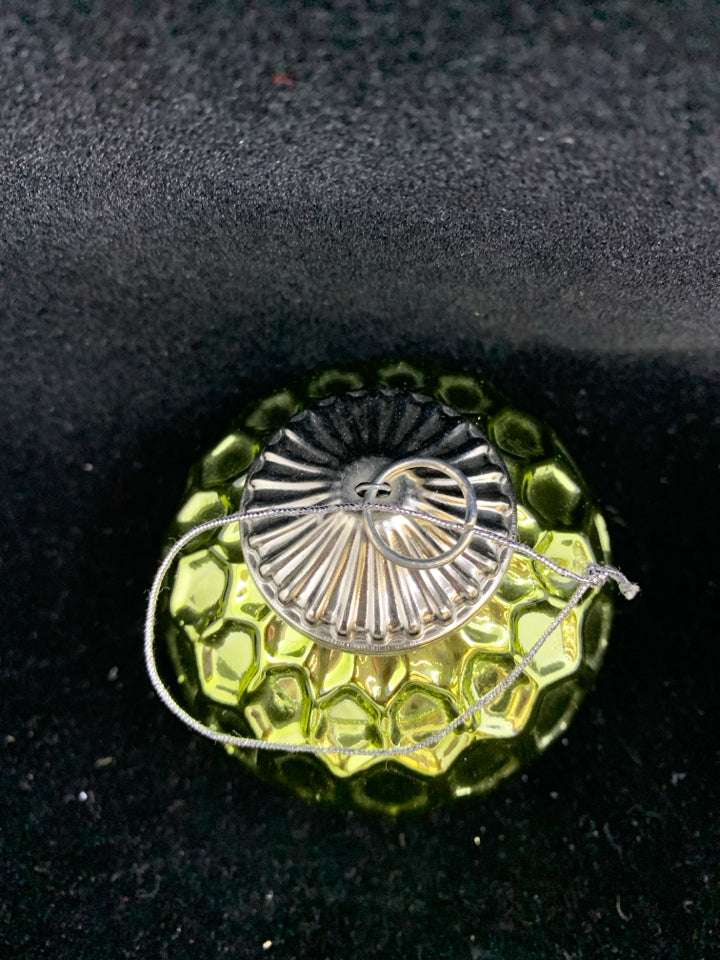 GOLD BALL HONEYCOMB DESIGN ORNAMENT.