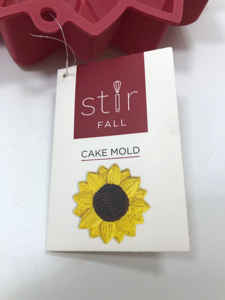 NWT RED SILICONE SUNFLOWER CAKE MOLD.