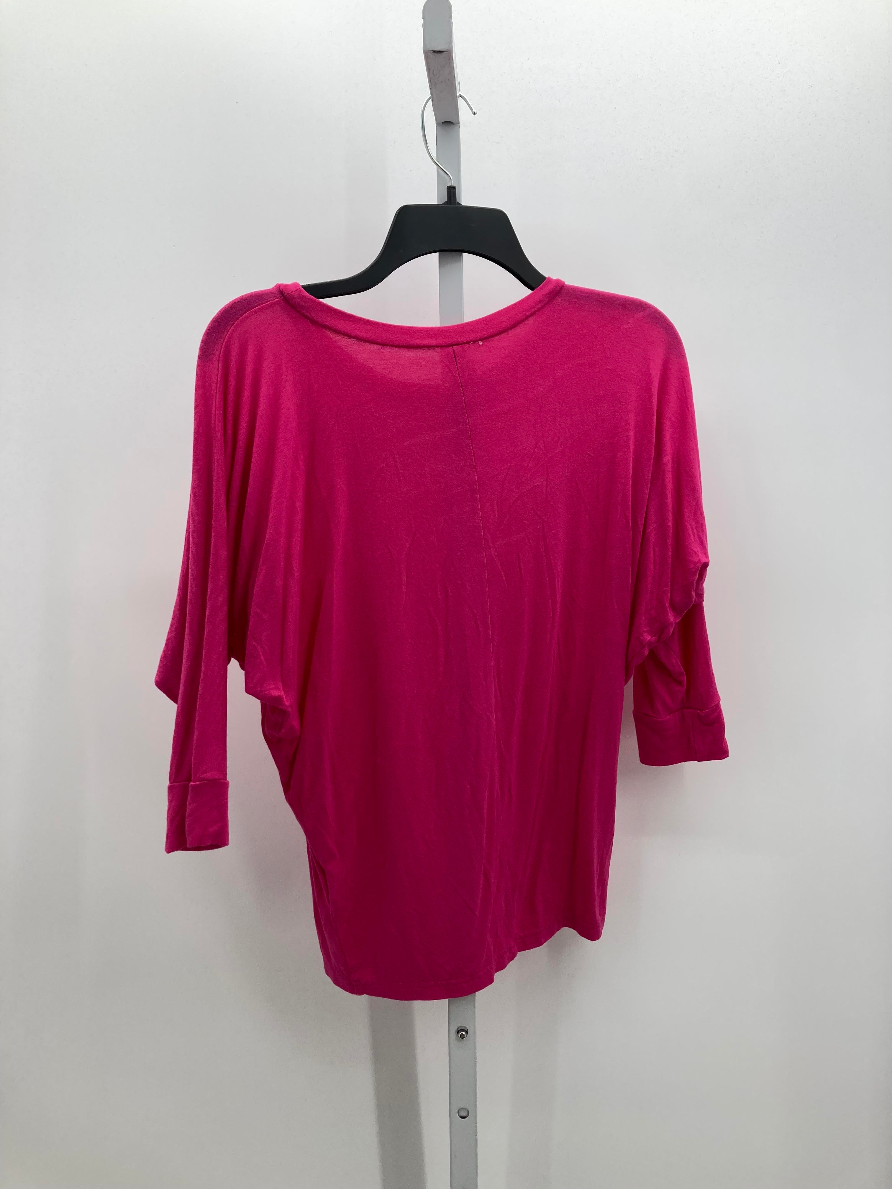 Size Small Misses 3/4 Sleeve Shirt