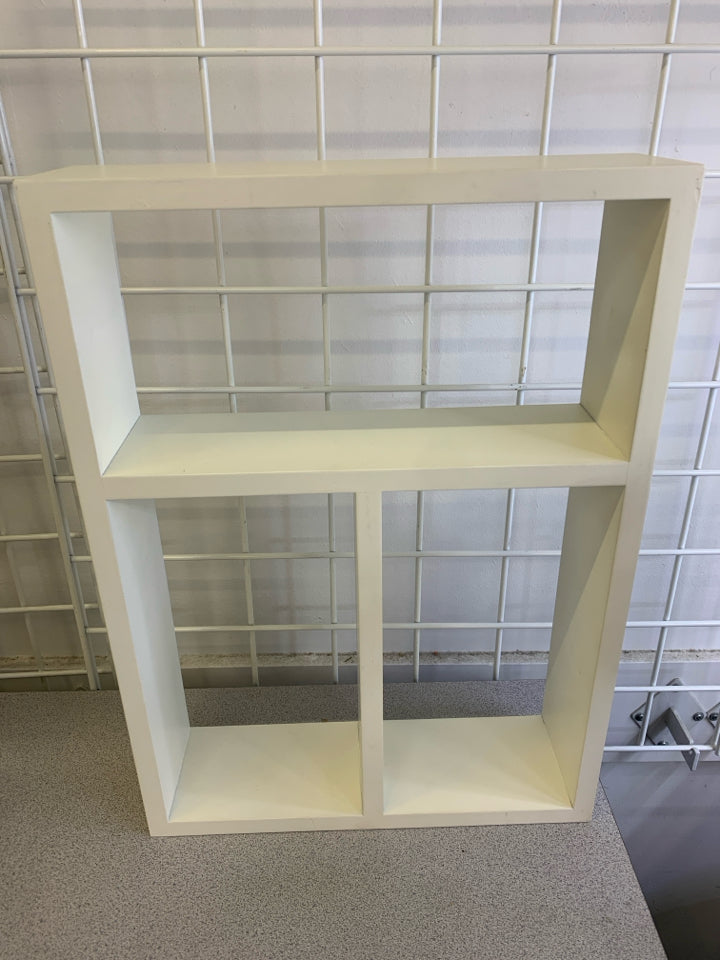 3 CUBE WHITE WALL SHELF.