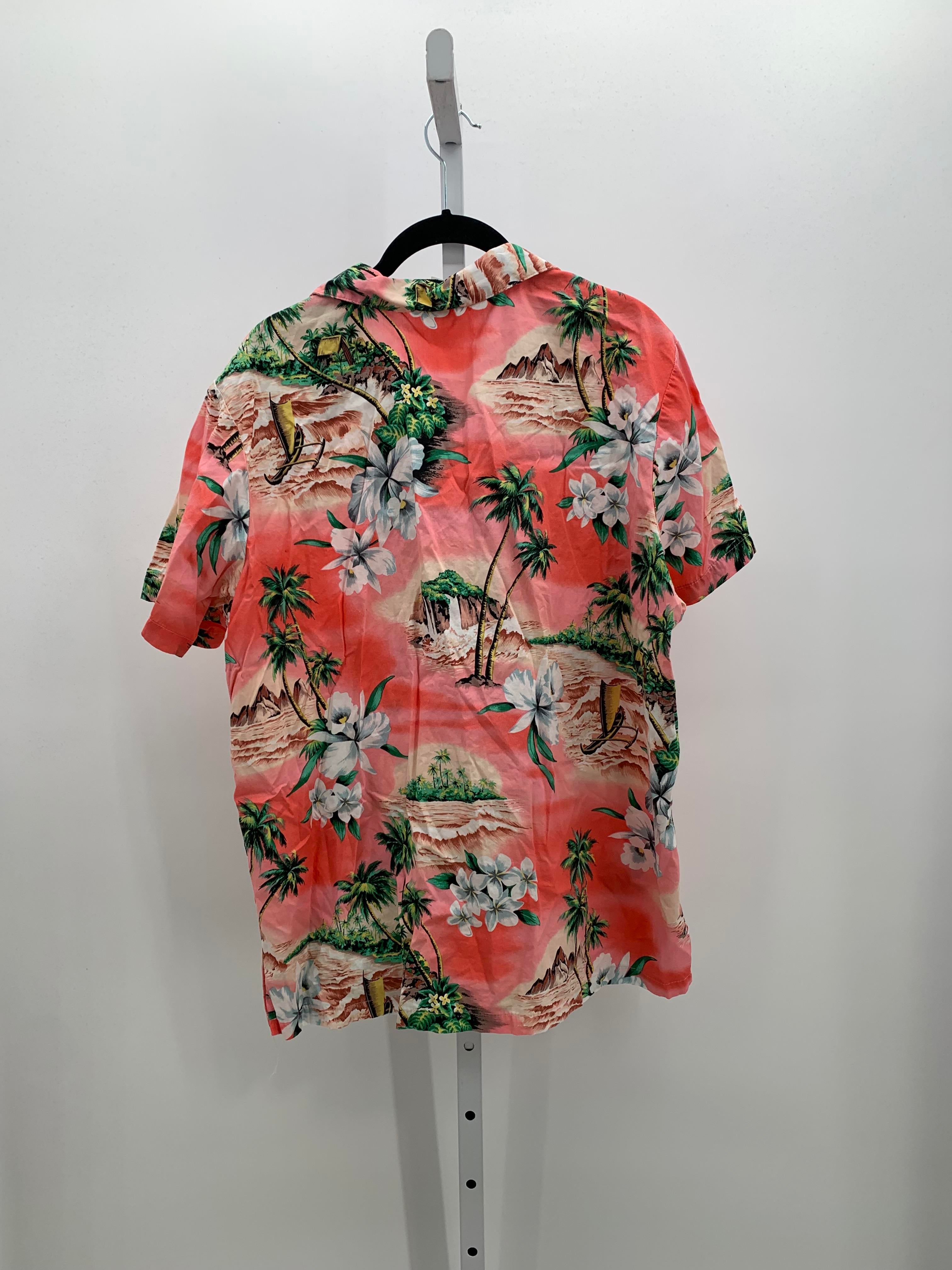 Size Extra Large Misses Short Sleeve Shirt