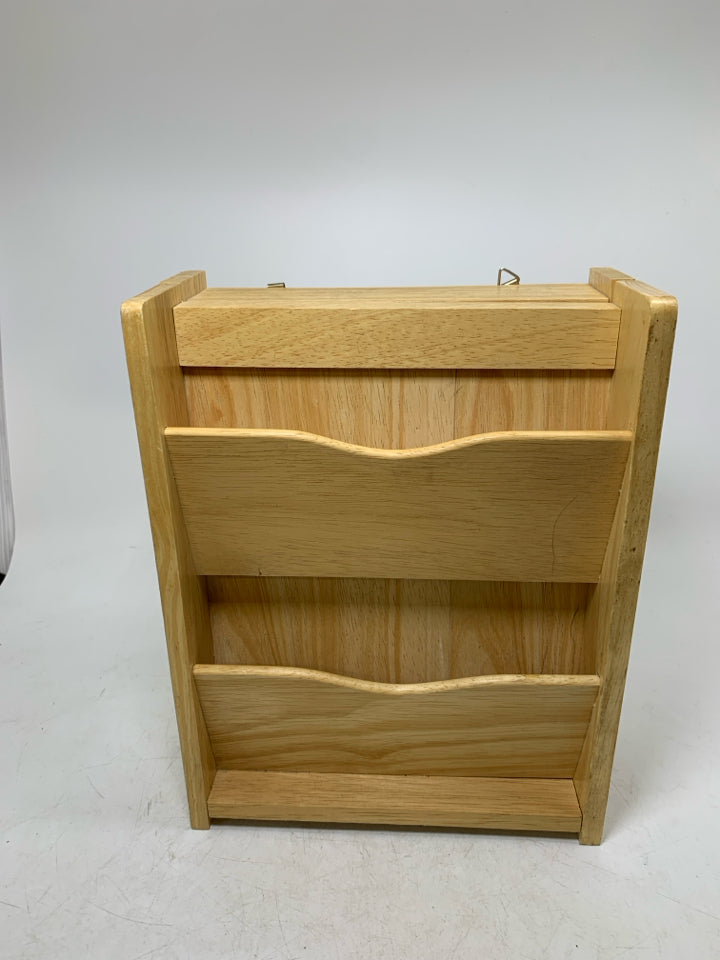 BLONDE WOOD DOUBLE SLOT MAIL FILE W/ KEY CABINET.