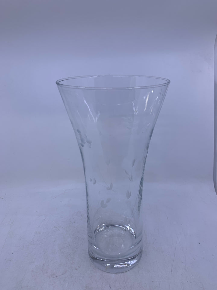 HEAVY BOTTOM GLASS VASE W/ ETCHED LEAVES FLARED TOP.