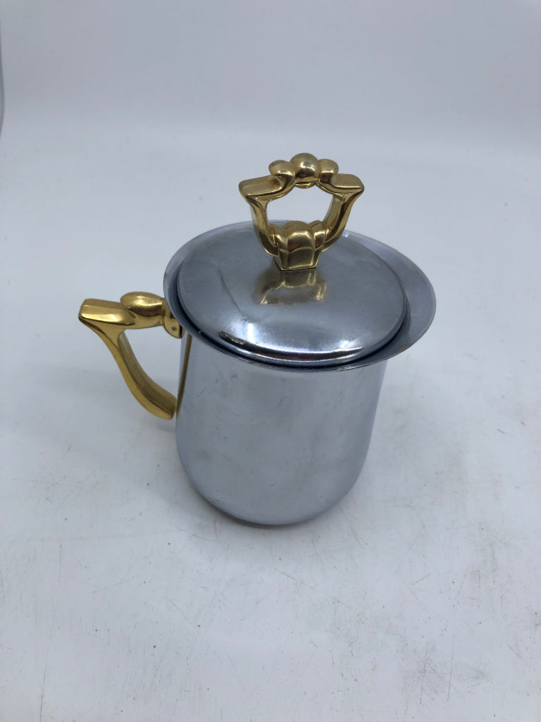 3PC VTG METAL SUGAR AND CREAMER SET W TRAY.