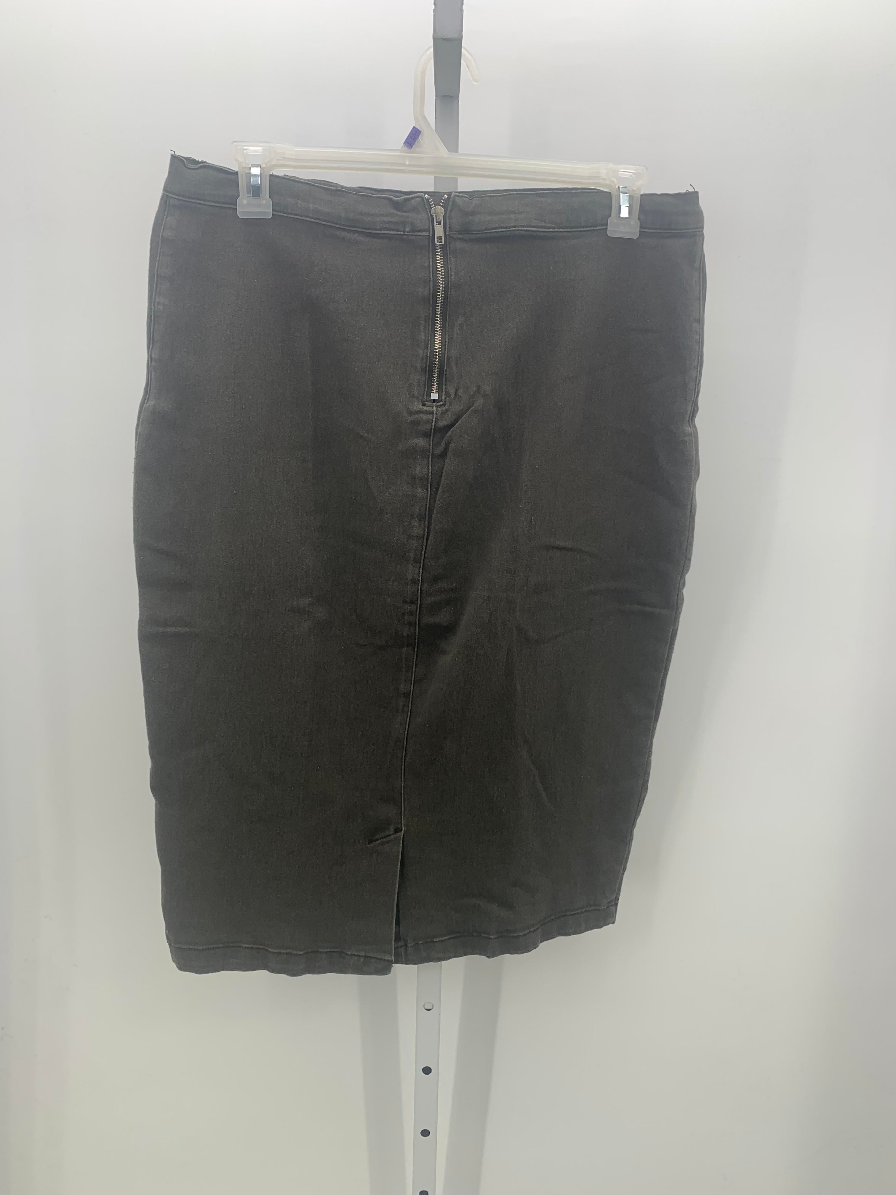 Buffalo Size 14 Misses Skirt